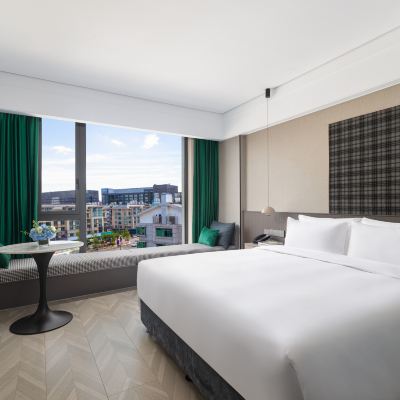 豪華大床房（坐擁市景） 巴里島雅庭飯店（義烏國際商貿城店）優惠