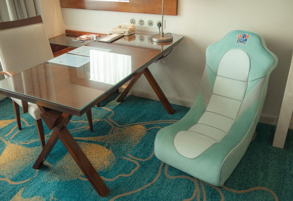 LNG俱樂部大床房