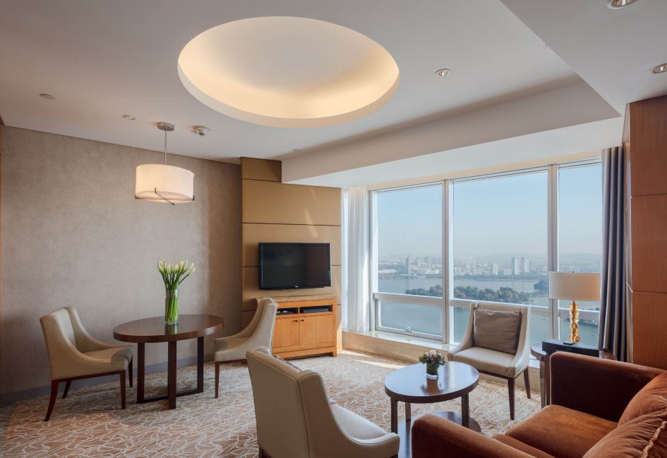 高空全湖景日出·客卧分离式套房·坐拥玄武湖全景