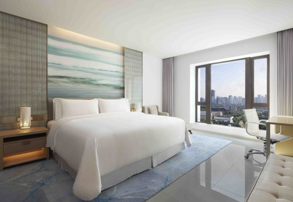 高級大床房-賞城市華燈