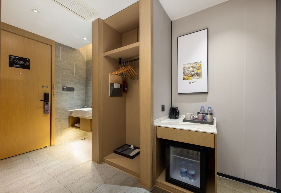 心悦高级大床房（舒睡床品+手机投屏+记忆枕）