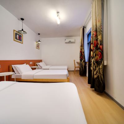 庭院丨城歸舒適三人間 閱城瓦舍旅行飯店（西安鐘鼓樓南門店）優惠