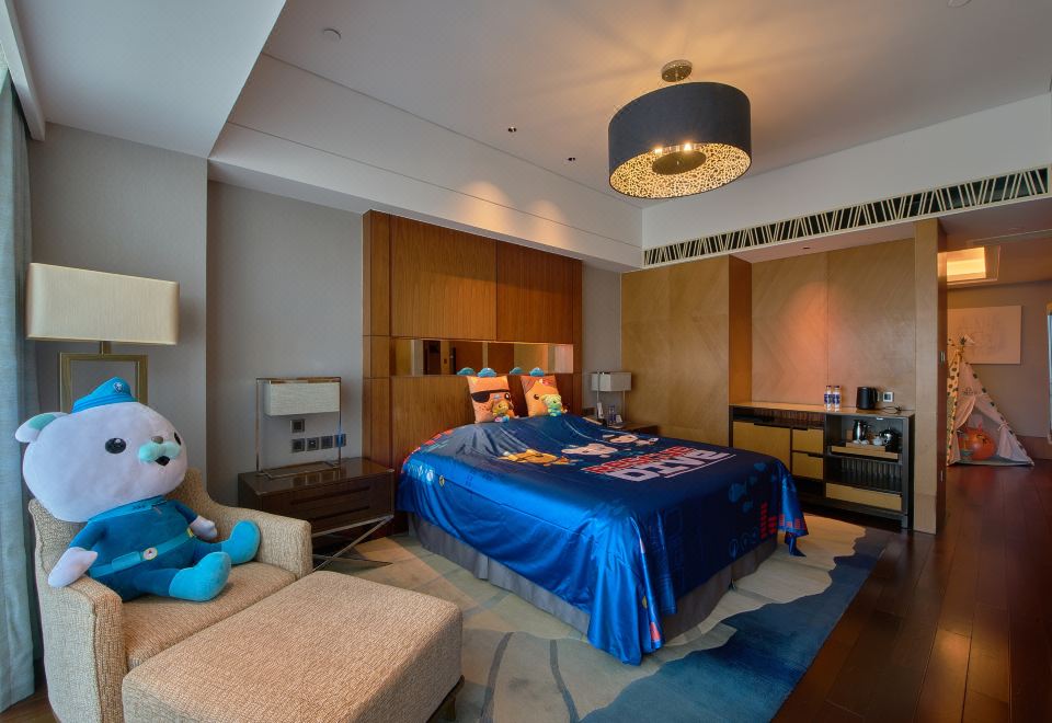 International Conference Center Hotel XiamenOctonauts Family Suite (180° Sea-View, Balcony)