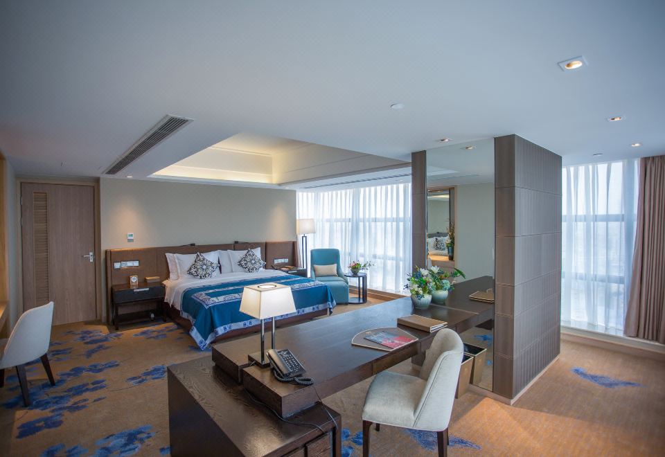 Gloria Grand Hotel JishouNo-smoking Business Suite