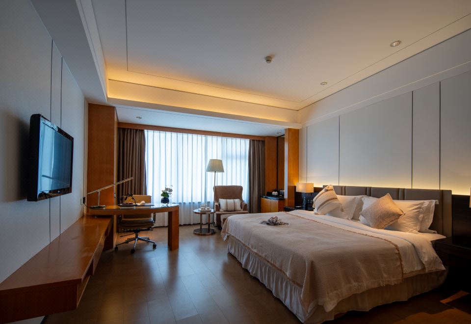 滾來滾去特大床房