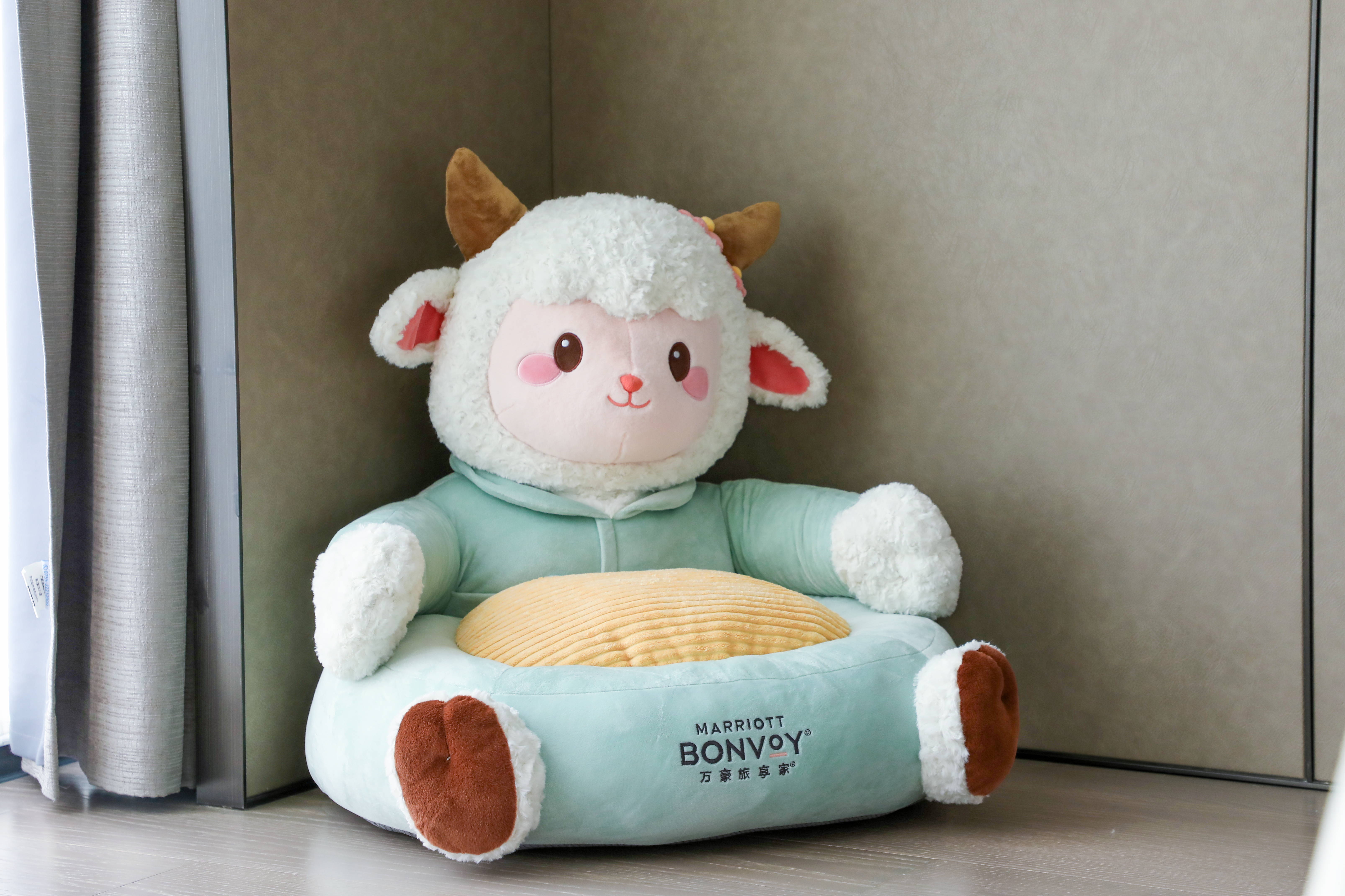 米娅的甜云密语主题双床房