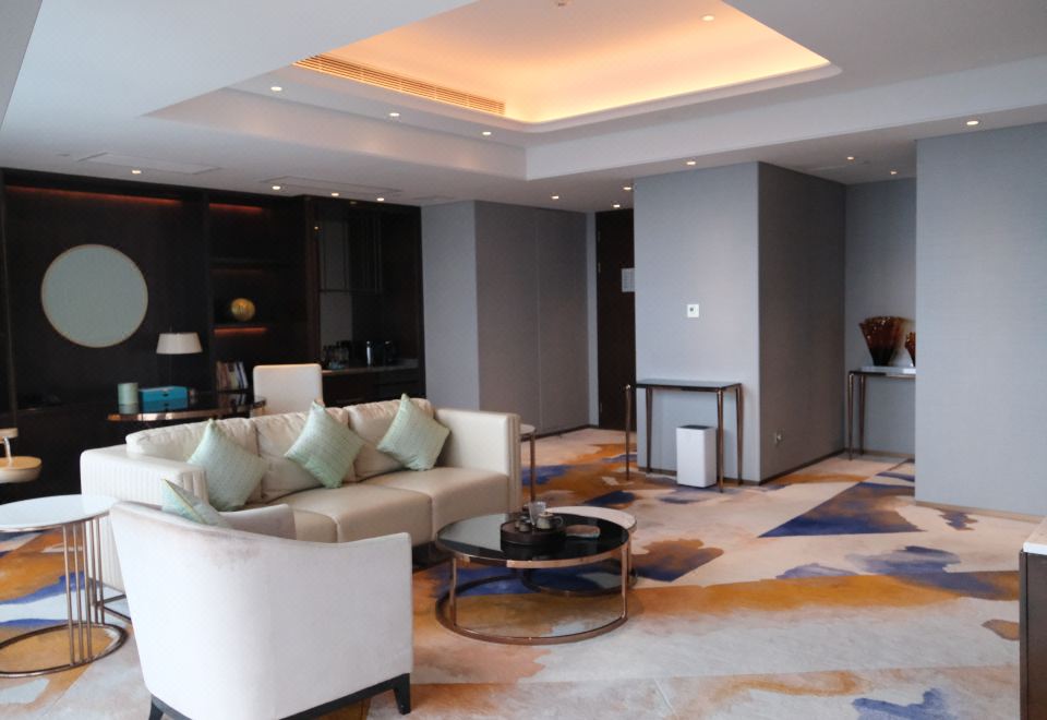 Na Lotus Hotel NanningThemed Superior Suite (Living Room)