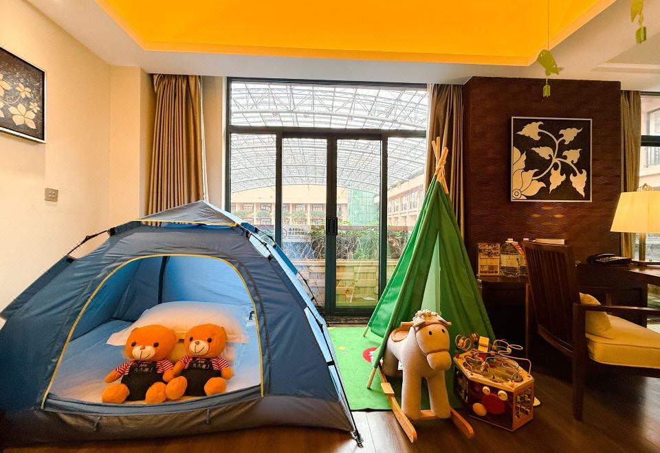 百事可樂親子房（小童帳篷）
