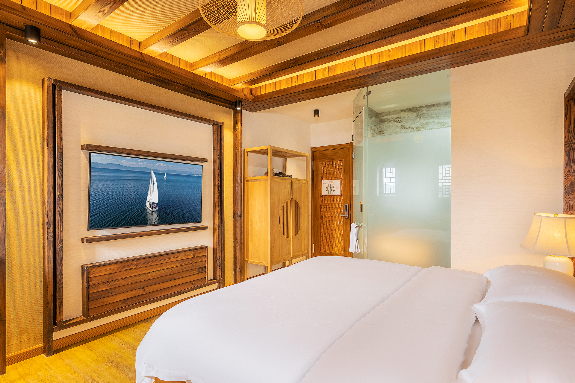 Bo Lian Chen Inn荷塘禅意大床房