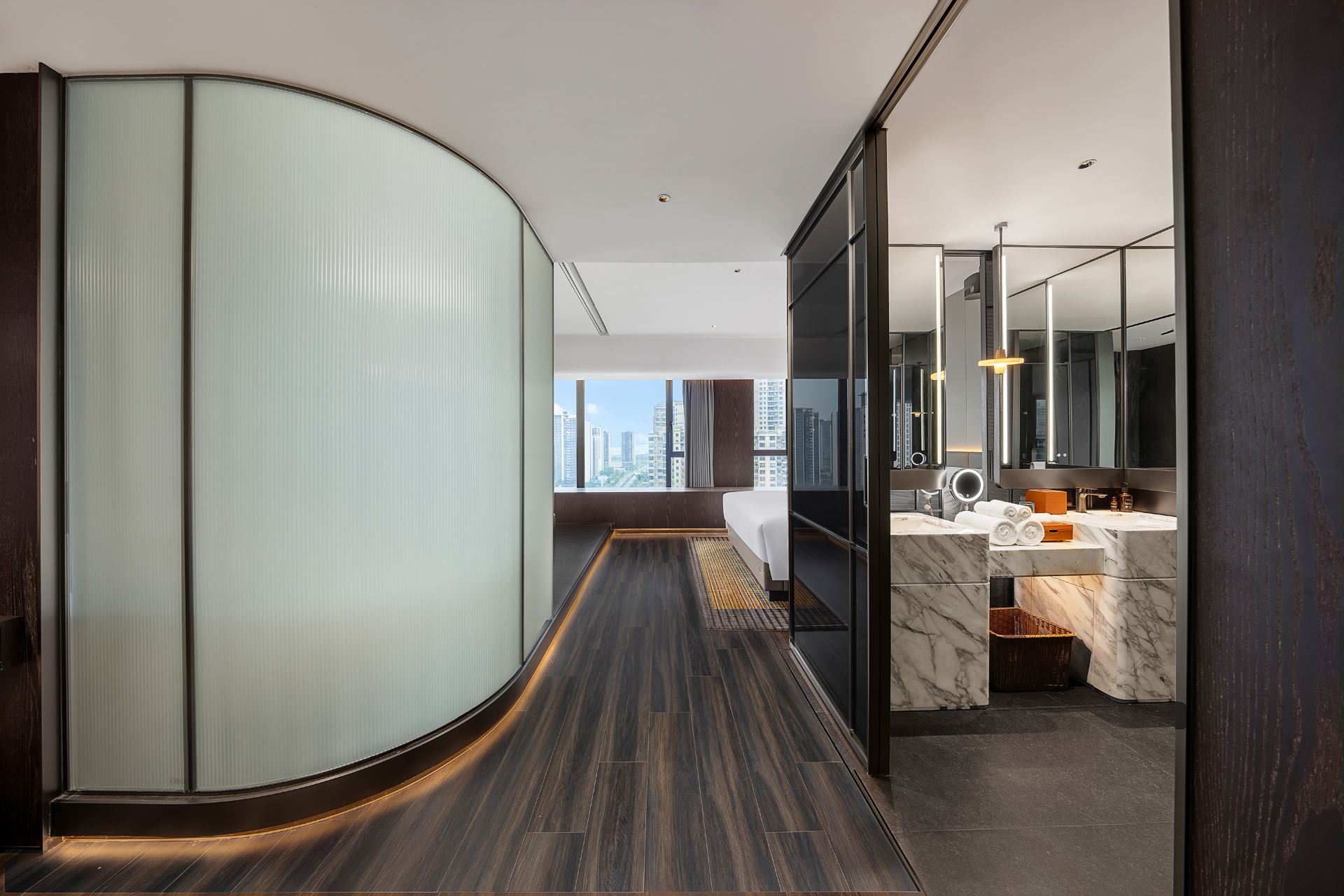 Guestroom - with View (Double Bed) (Bathtub)