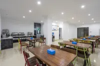 Stemeto Hotel (Leye County Luomei Plaza)