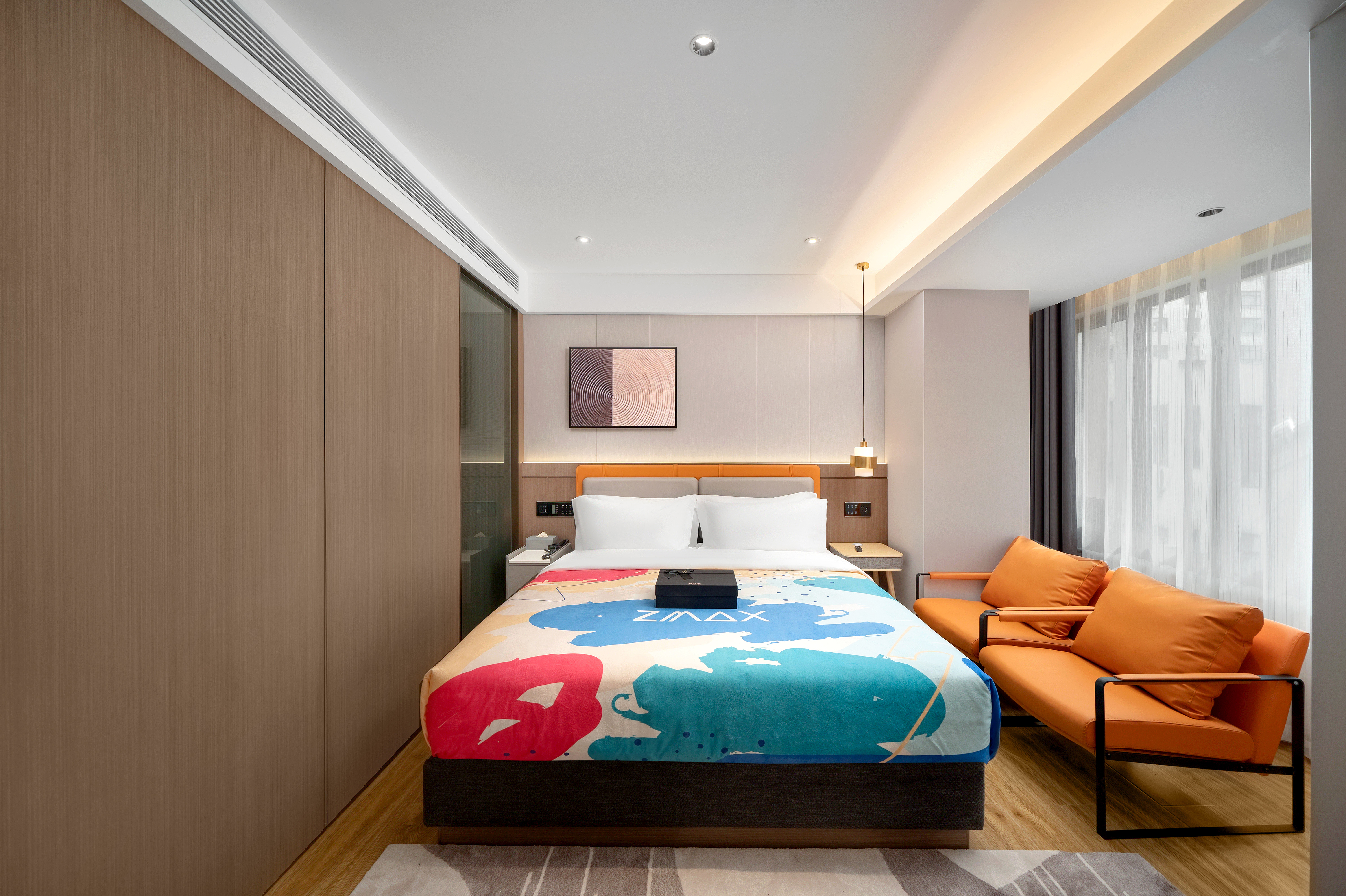 彩蛋房（智能語音操控）