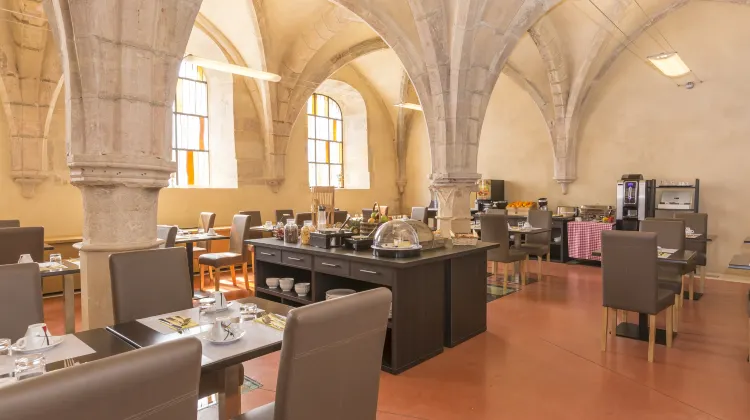 アパルトオテル オダリス レ コルドリエール 食事・レストラン