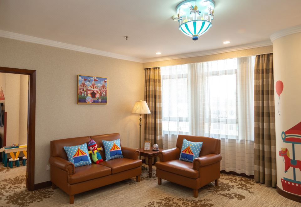 Jin Jiang Park Hotel ShanghaiDeluxe Theme Queen Room