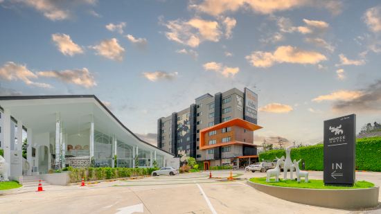 Moose Hotel Chiangmai