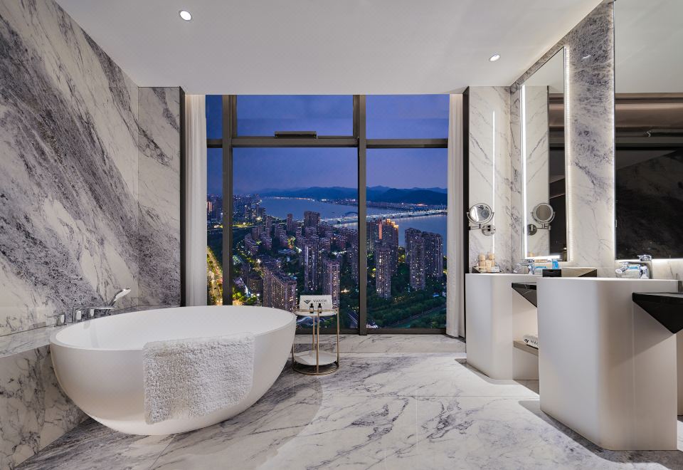 Vance Hotel HangzhouQueen Room With River View