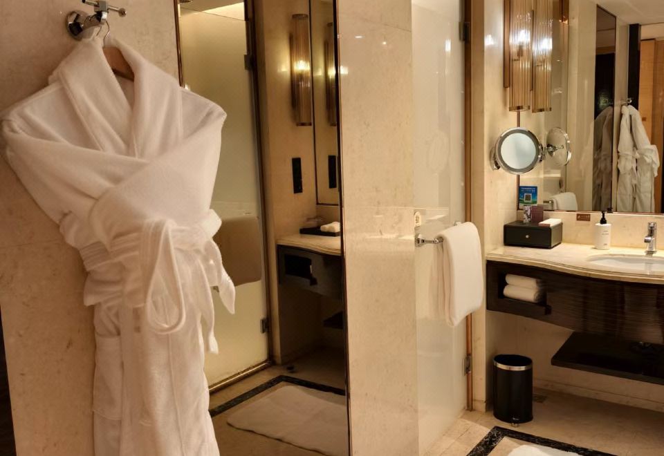 InterContinental ShijiazhuangDeluxe Hollywood Room