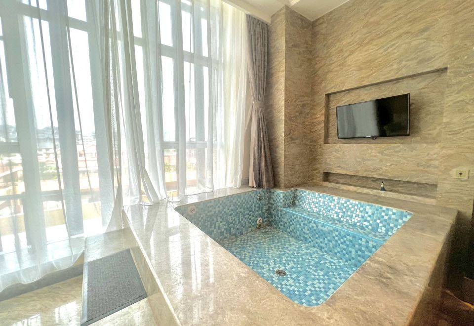 Baihualin Hot Spring Valley HotelSophie Ruby Theme Family Room