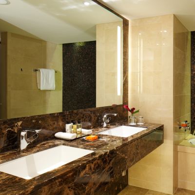 Executive King Room with Lounge Access-Accessible Conrad London St. James Promo Code