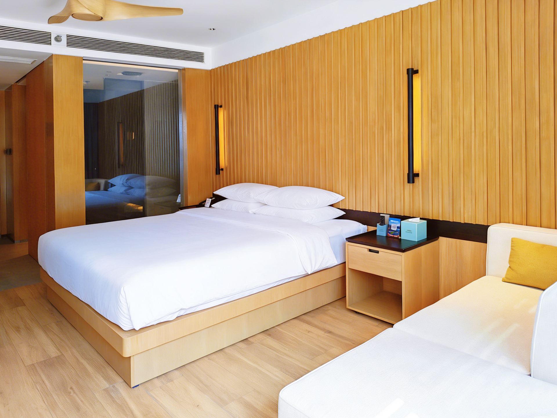 Dongrong Guest Deluxe Double Bed Room