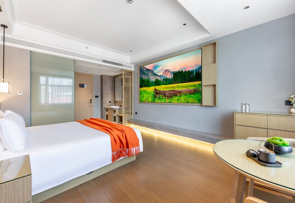 丹枫 | 影院大床房（深睡床品+120寸巨幕投影）