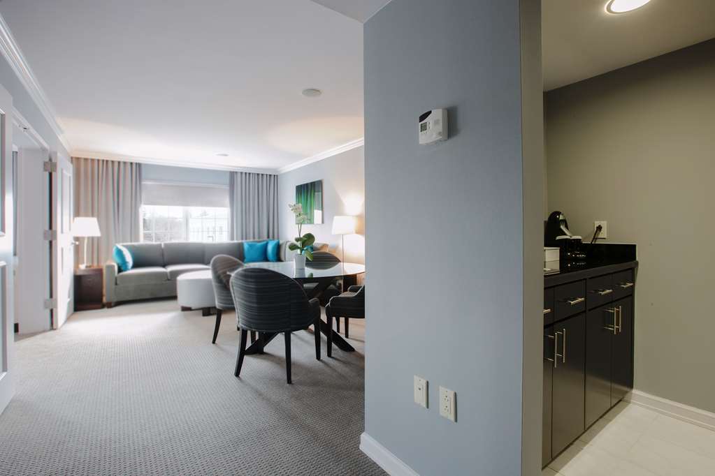 豪華套房 – 800平方英尺- 現代設計- 免費無線網絡