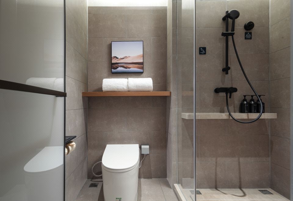 Guestroom (Double Bed)