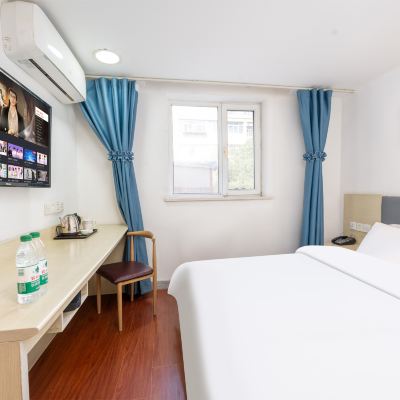 特惠大床房（公區自助洗衣機+助眠床墊） 新合創意飯店（區中醫醫院店 ）優惠