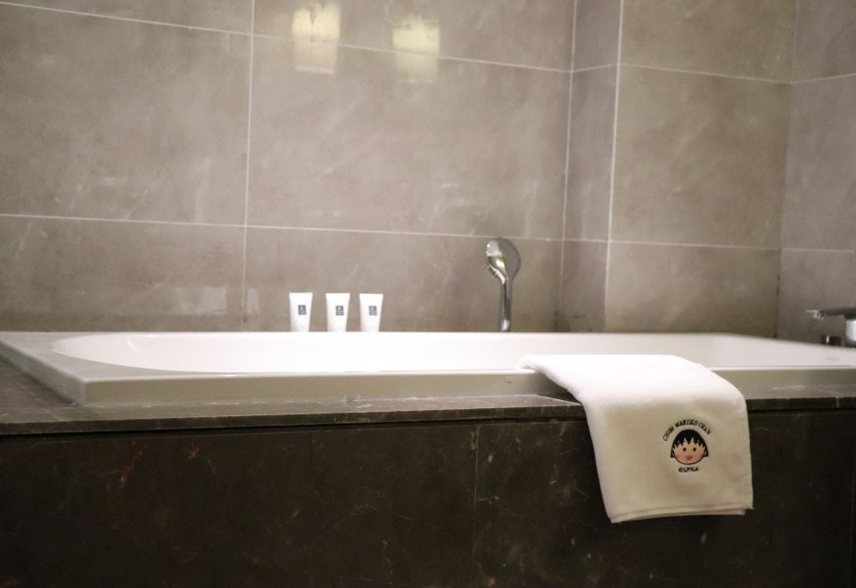 Arcadia Hotel PuyangLongshan Garden Family Room (Cherry Maruko)