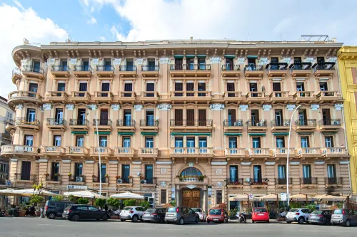 Gram Suites