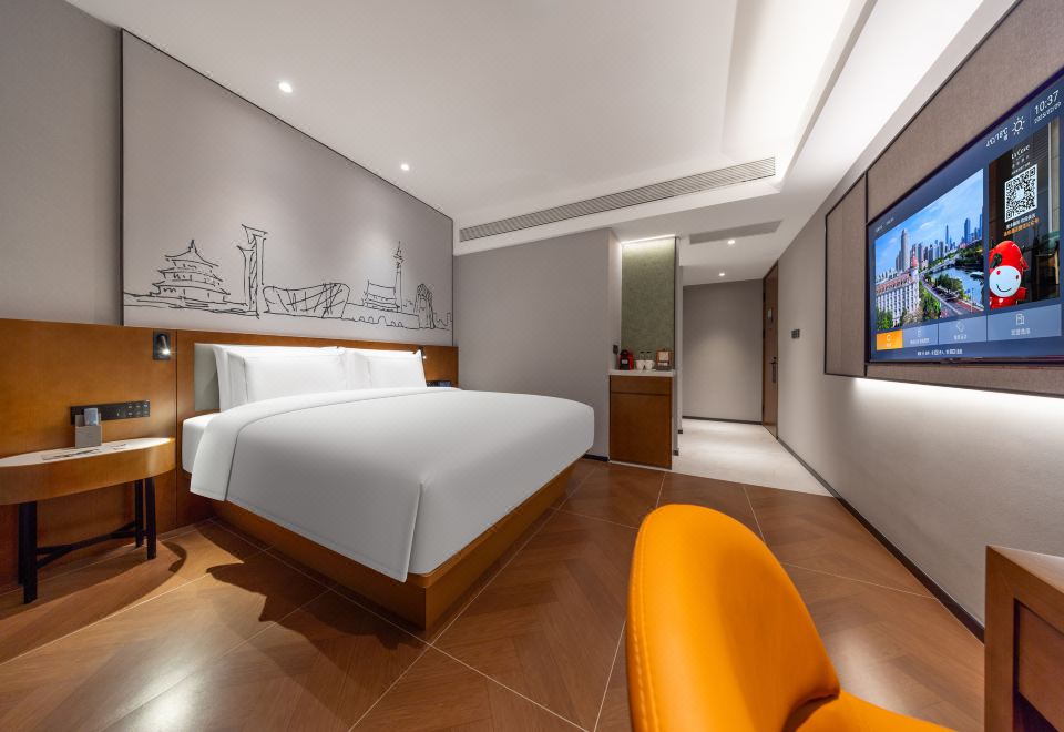 UrCove by Hyatt Beijing Tiantan Hospital Advanced Business ParkQuiet Enjoyment Double Bed Room (Private Coffee Machine, Smart Guest Control, Wireless Casting)