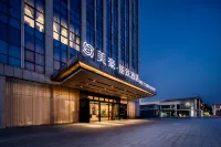 MEHOOD LESTIE HOTEL