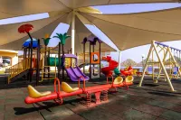 Royal Beach Hotel & Resort