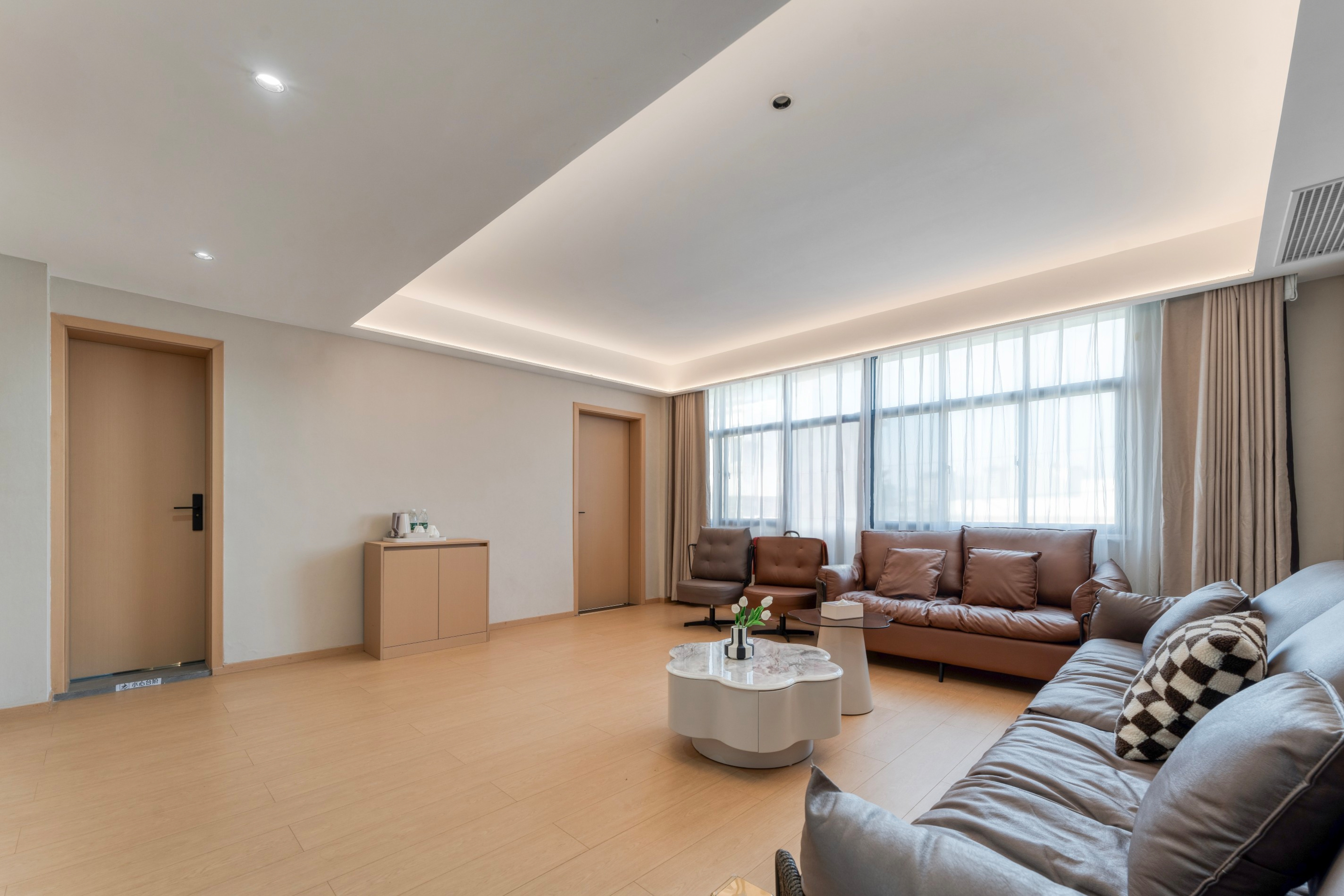 JOY|一室一厅商务智能套房（一次性面巾+一室一厅）