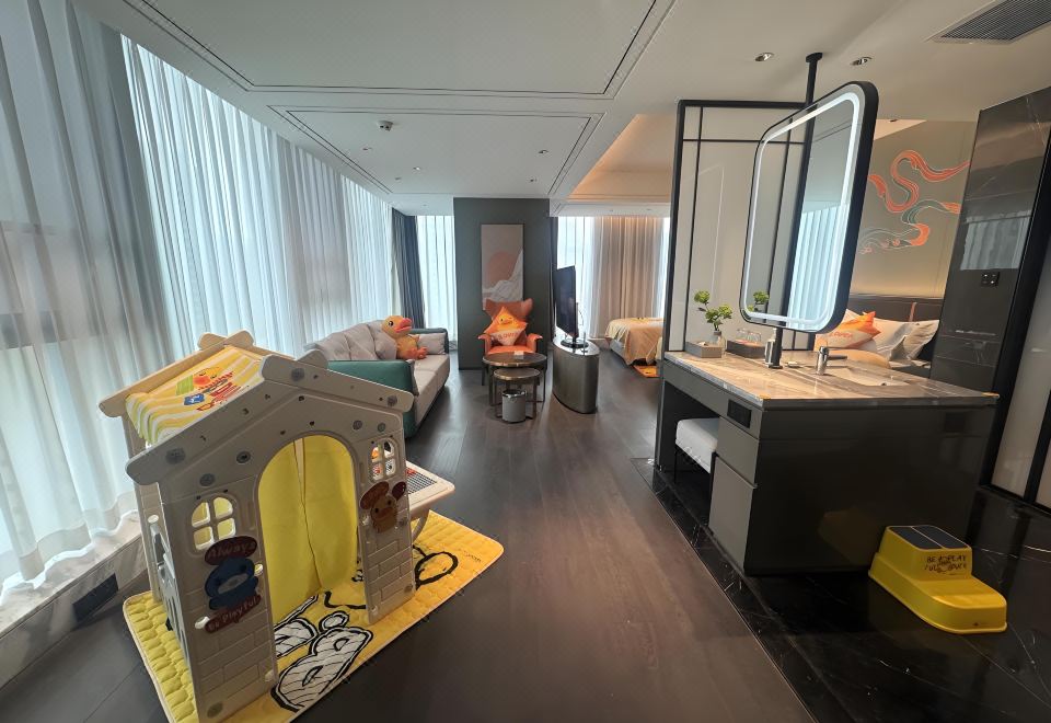 B.duck小黃鴨親子主題房