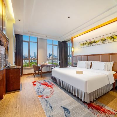 行政大床房（零壓舒適枕+65寸智能投屏電視） 天港禧悅飯店（寧波鄞州萬達廣場店）優惠