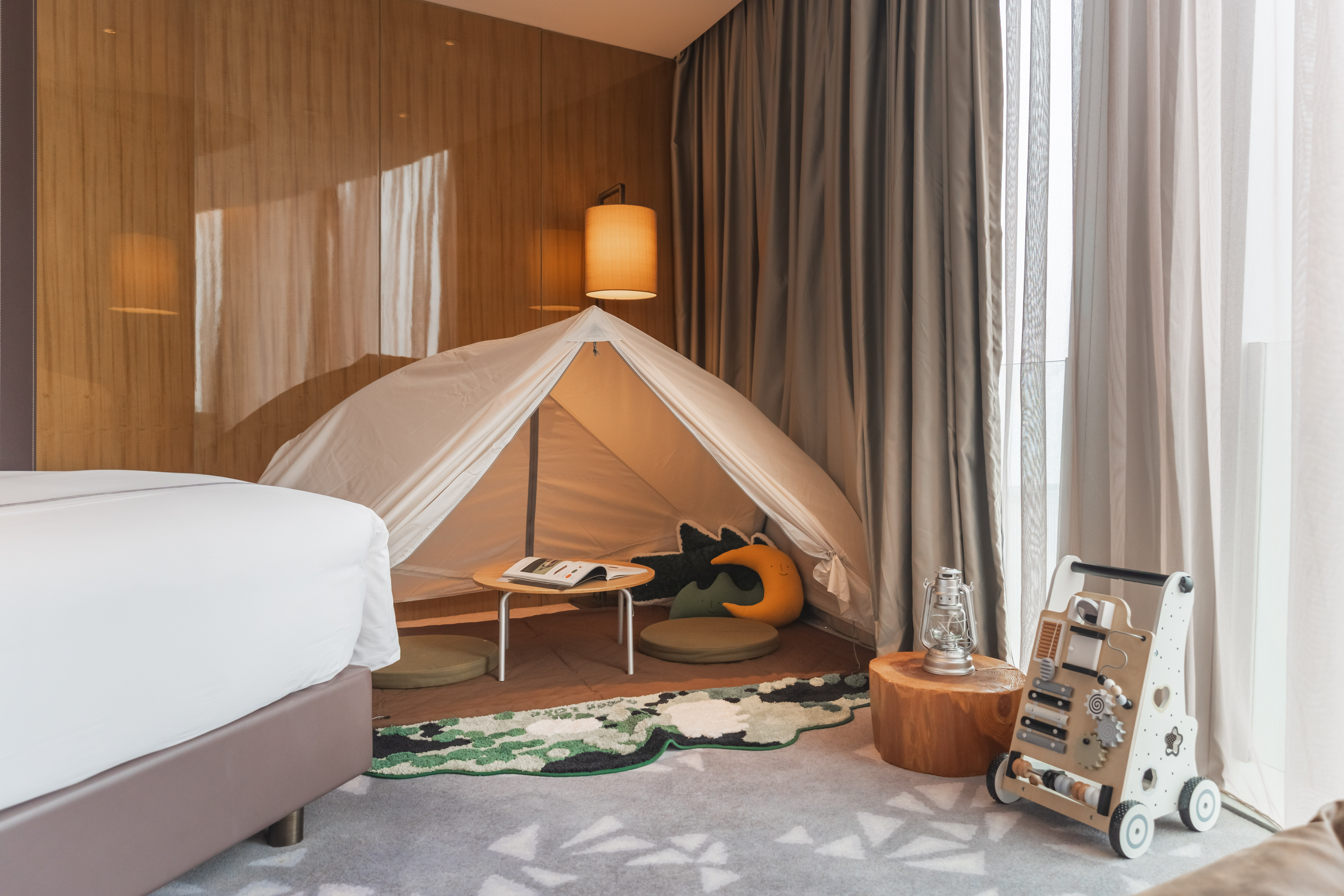 野趣双床房（繁华都市夜景）