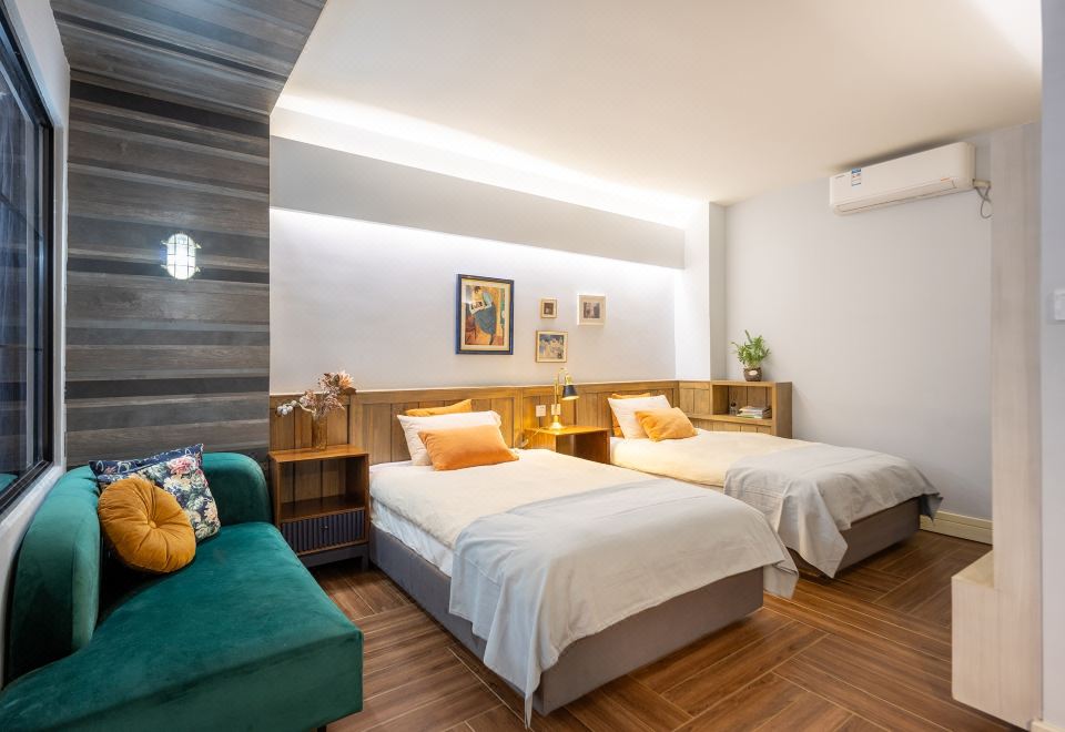 Fengcheng No.12 CourtyardGarden-view Light Luxury Twin Room (Relaxing Courtyard + Private Hot Spring + Private Outdoor Hot Spring)