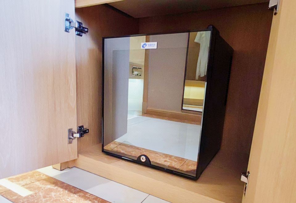 亲子大床房（特大床+小冰箱）