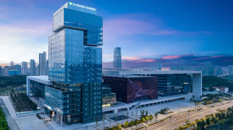 Wyndham Garden Wuhan Optics Valley Hotel 外観