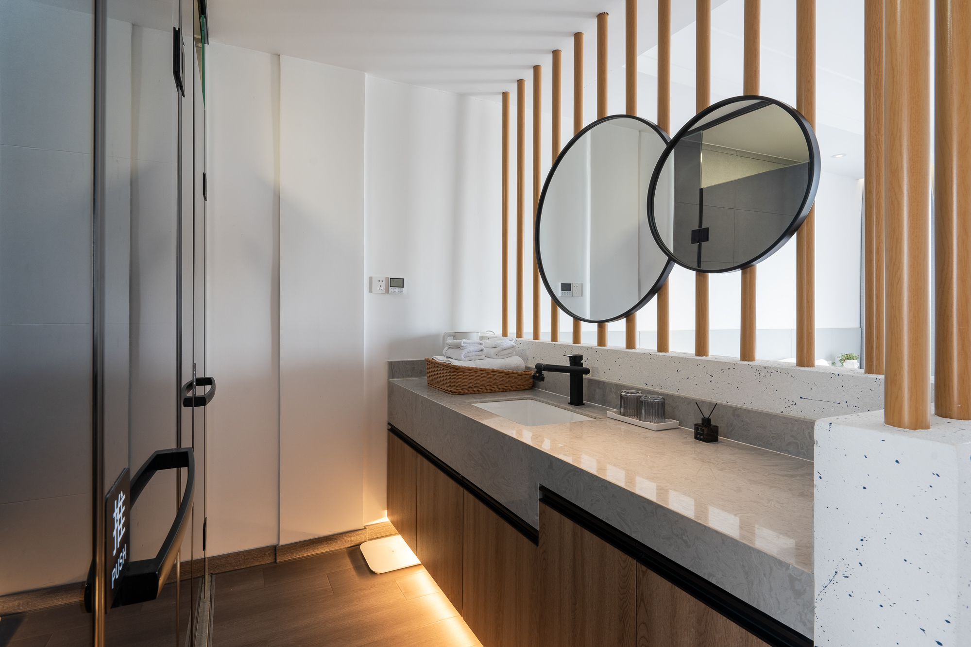 沉浸·云海露台大床房