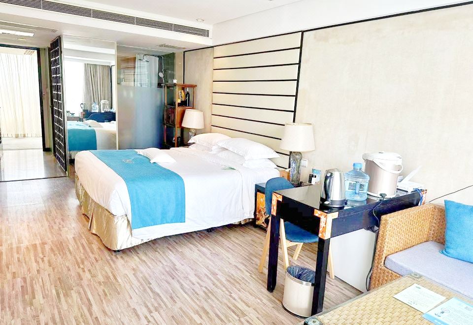 日式湖景养生套房