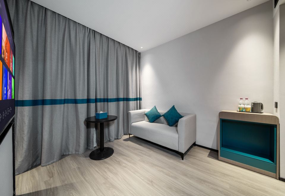 Ni Hao Hotel (Kunming Railway Station Minhang Road)Suite