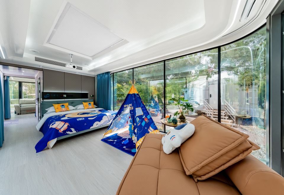 豪華太空艙大床房-豪享270度園林美景