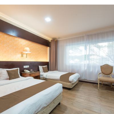 Triple Room Kupon Grand Orchard Wings Hotel