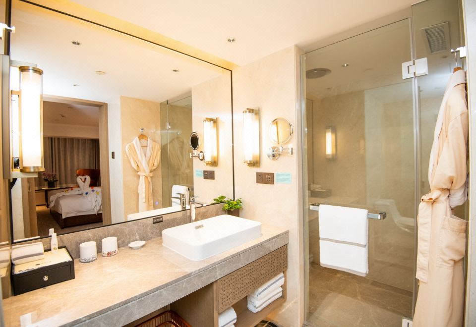 Beijing Guangdong HotelBusiness Queen Room