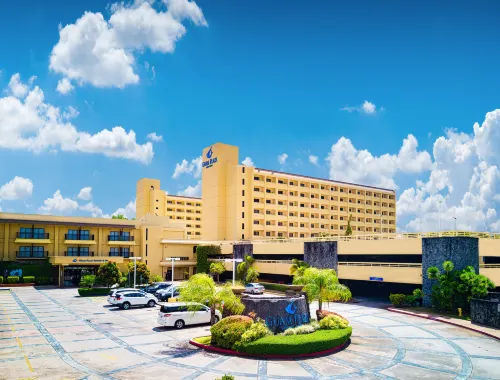 Guam Plaza Resort