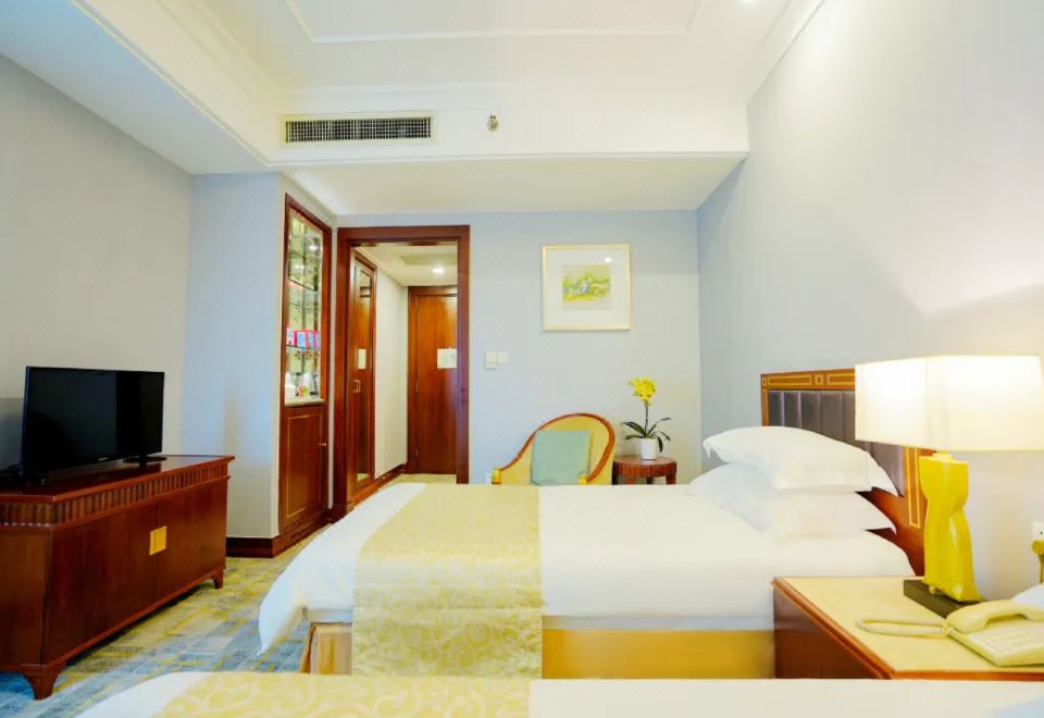 Shanghai Everbright International HotelJoyful Twin Room (Double Enjoyment)