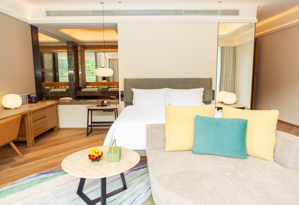 Premier Superior Room (Double Bed)