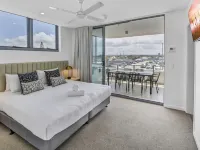 Direct Collective - Lowanna Beach Resort Hotels in Mooloolaba